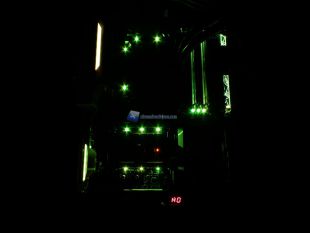 GIGABYTE-AORUS-Z270X-Gaming-7-LED-1